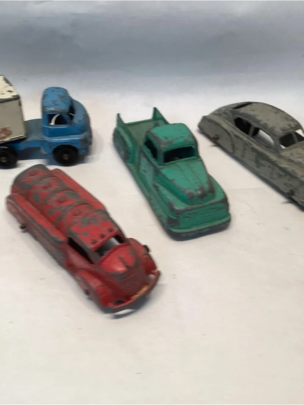 8 Tootsie Toy Lesney Matchbox Lot Pick Up Fire Truck Sedan Jeep Ice Cream Truck